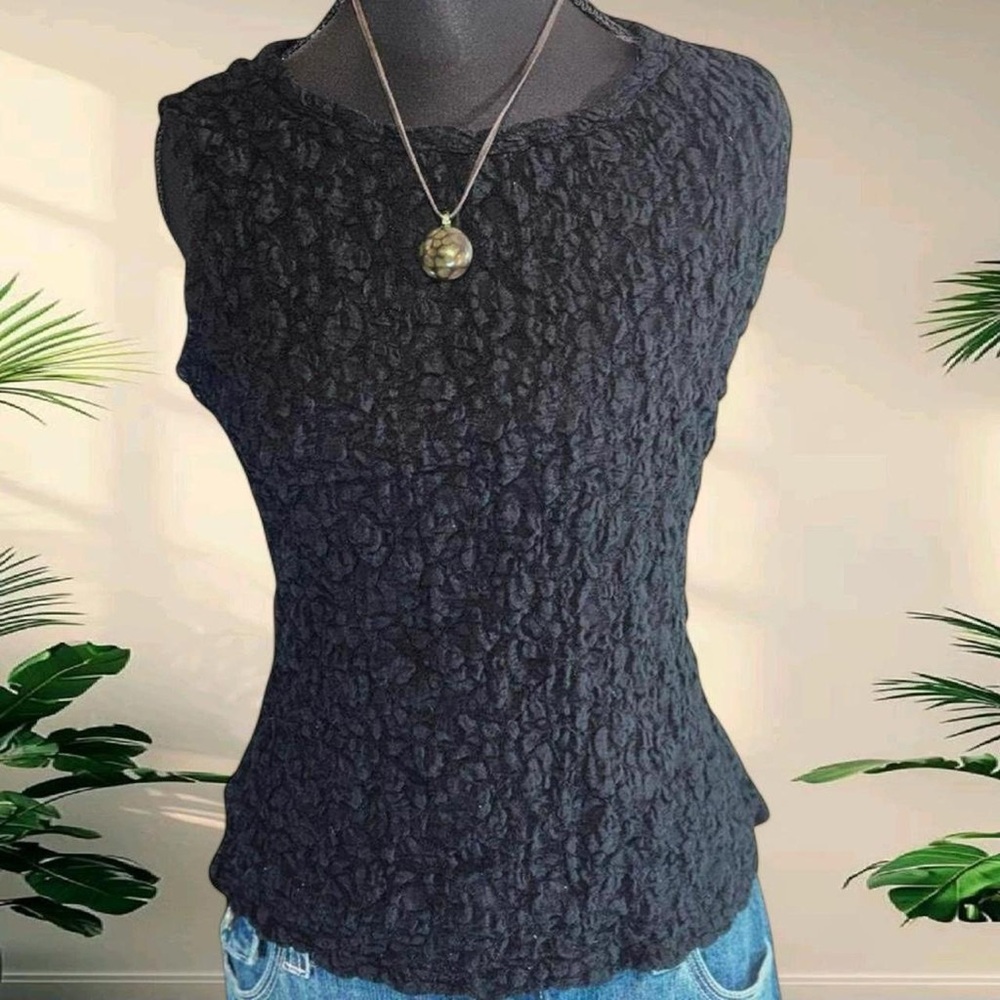 ✨ Textured Black Tribal Tank (M) ✨